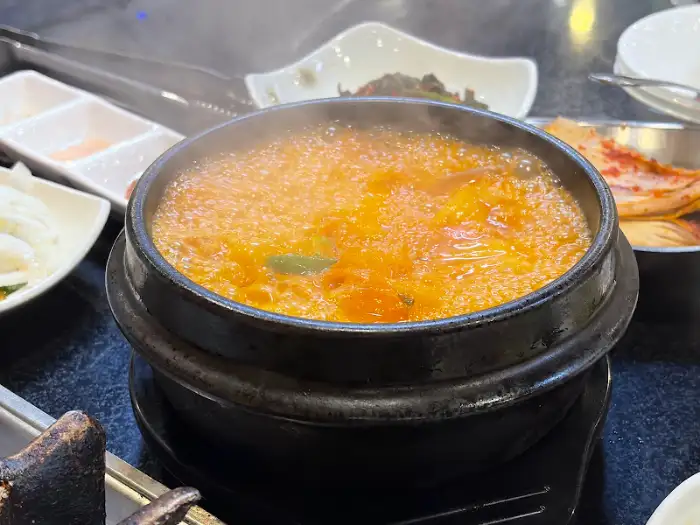 전주하우스 보글보글 끓고 있는 김치찌개