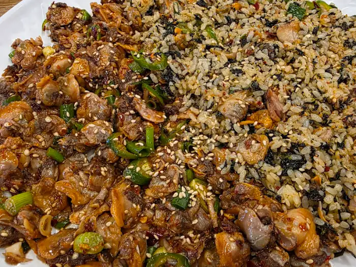 푸짐한 꼬막 비빔밥