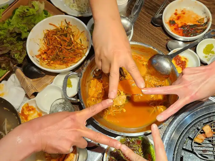 해물탕과 손