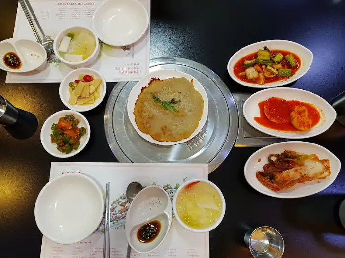 이산찰누룽지닭오리백숙 밑반찬