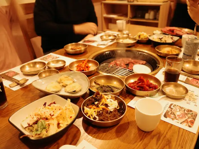 유프로네 식사 테이블
