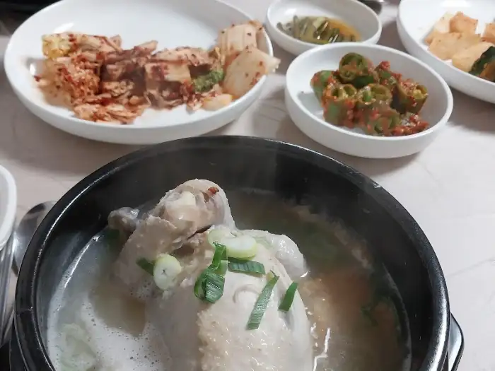 정원 본점의 닭 요리