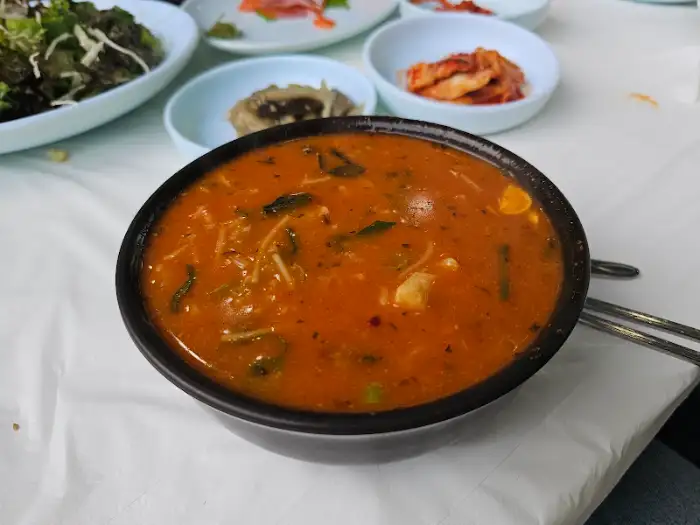 마달피가든의 얼큰한 어죽