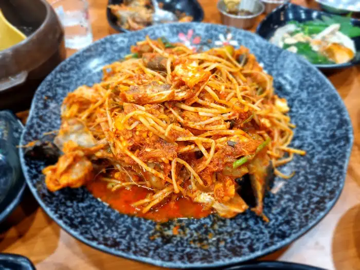 푸짐하게 차려진 아구찜 한 접시
