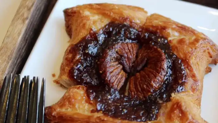 피베리진주의 먹음직스러운 페이스트리 디저트