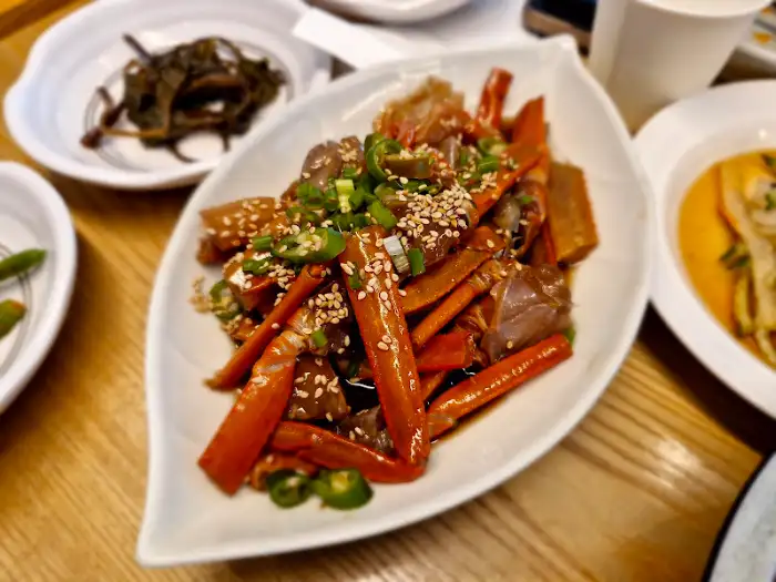 후포리백년식당 홍게 간장게장 접시
