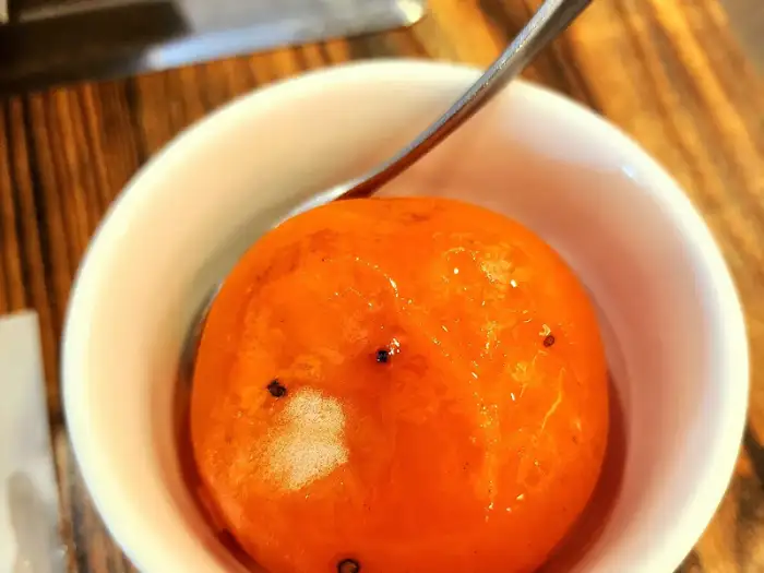 산골애에서 제공하는 후식 아이스 홍시
