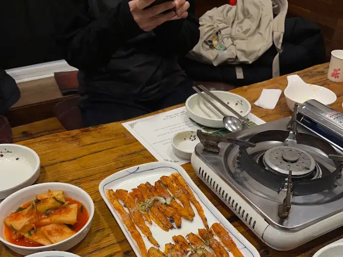 크을농 식탁 풍경