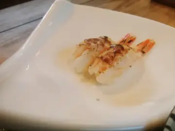 공주 숨은 맛집 ‘길갈’, 롤과 초밥의 정교한 조화에 감탄