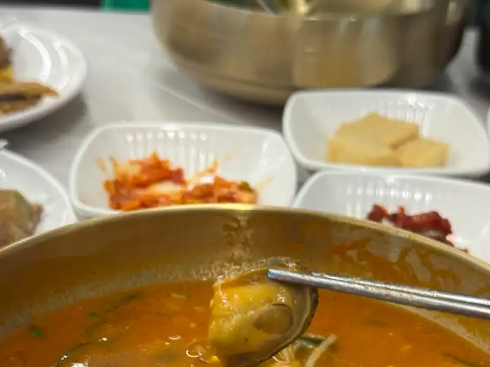 정갈하게 차려진 밑반찬