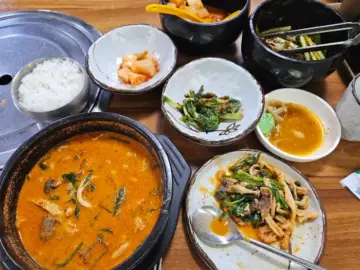 소보양본가증평점 소보양탕 한상차림