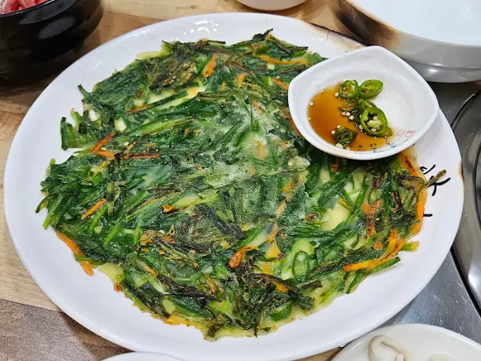 달을품은집 함월당의 먹음직스러운 부추전