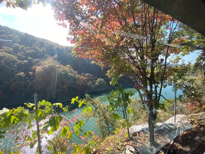 눈 덮인 겨울, 운치 있는 연천 불탄소가든 주변 풍경